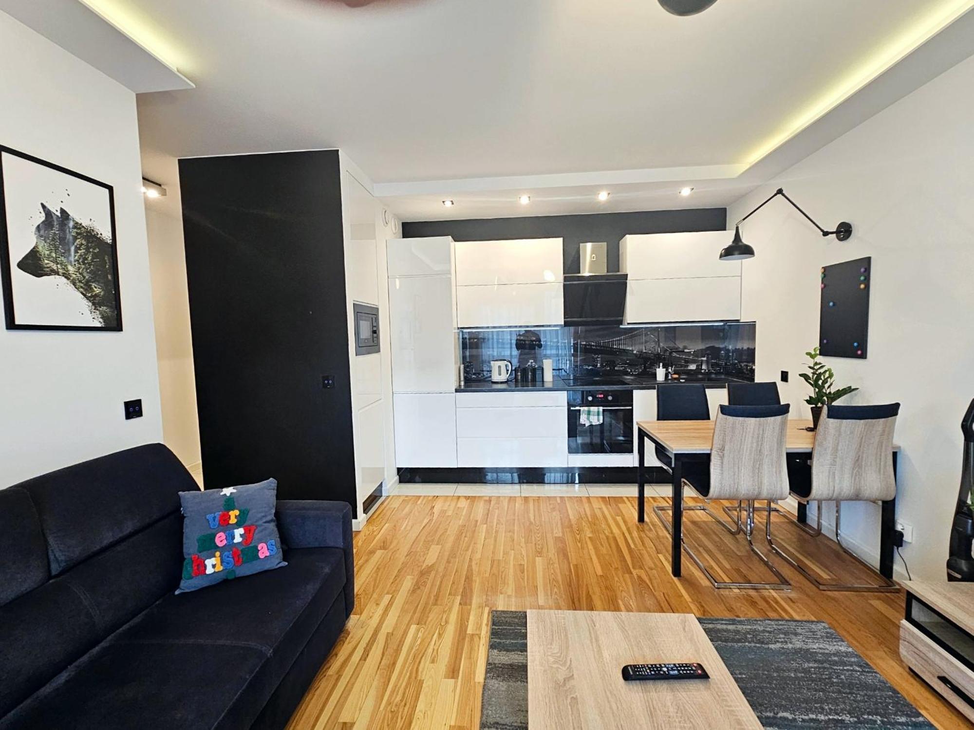 Piernikowy Apartament 52 By Rentoom ทอรูน ภายนอก รูปภาพ